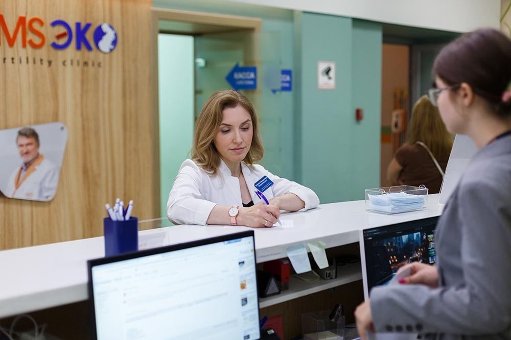 Синдром поликистозных яичников (СПКЯ): причины и лечение поликистоза